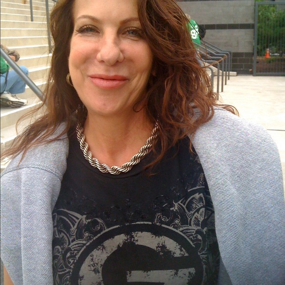 Meet your Posher, Paula - Picture 2 of 2